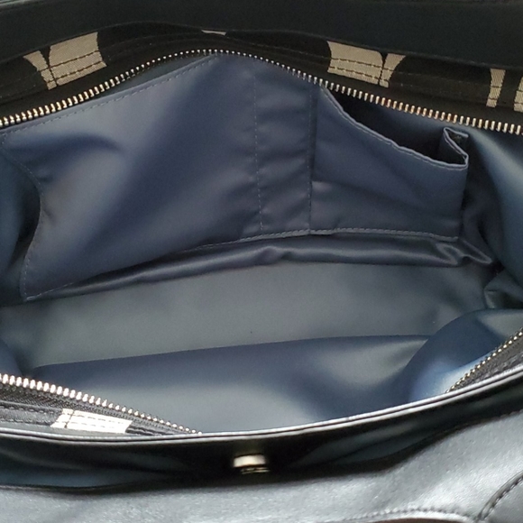 Coach 🎒 - Picture 6 of 7